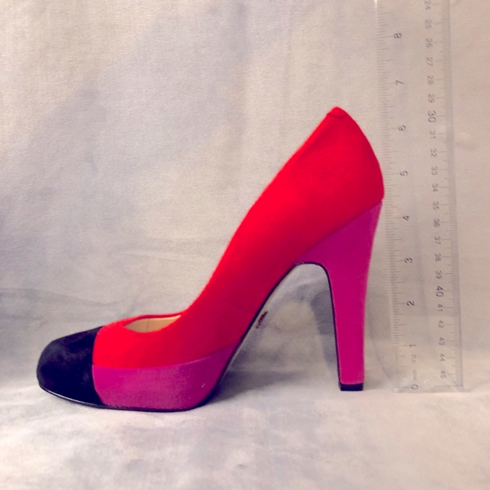 NWT Anne Klein Suede Color block Pumps 6M